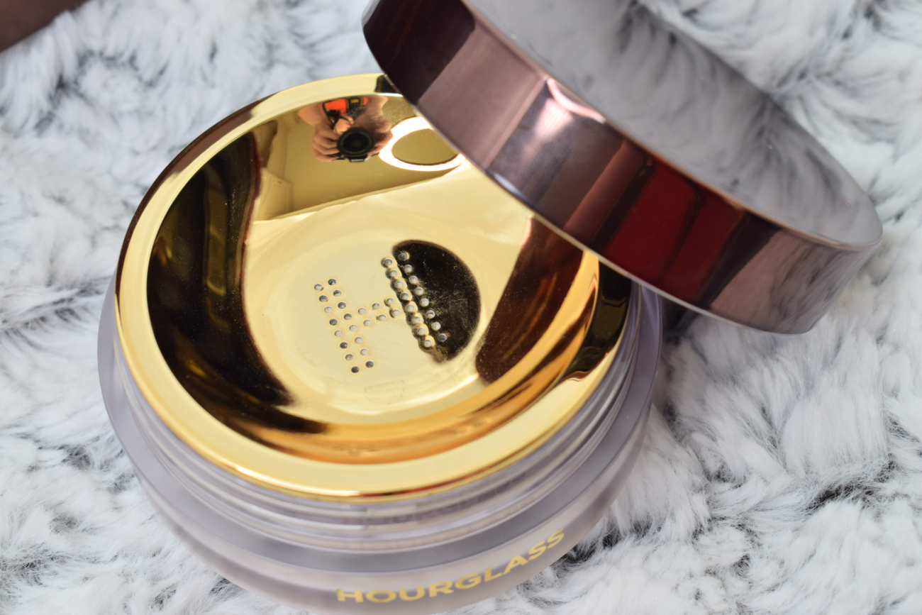Hourglass-veil-translucent-setting-powder-review-swatches (9)