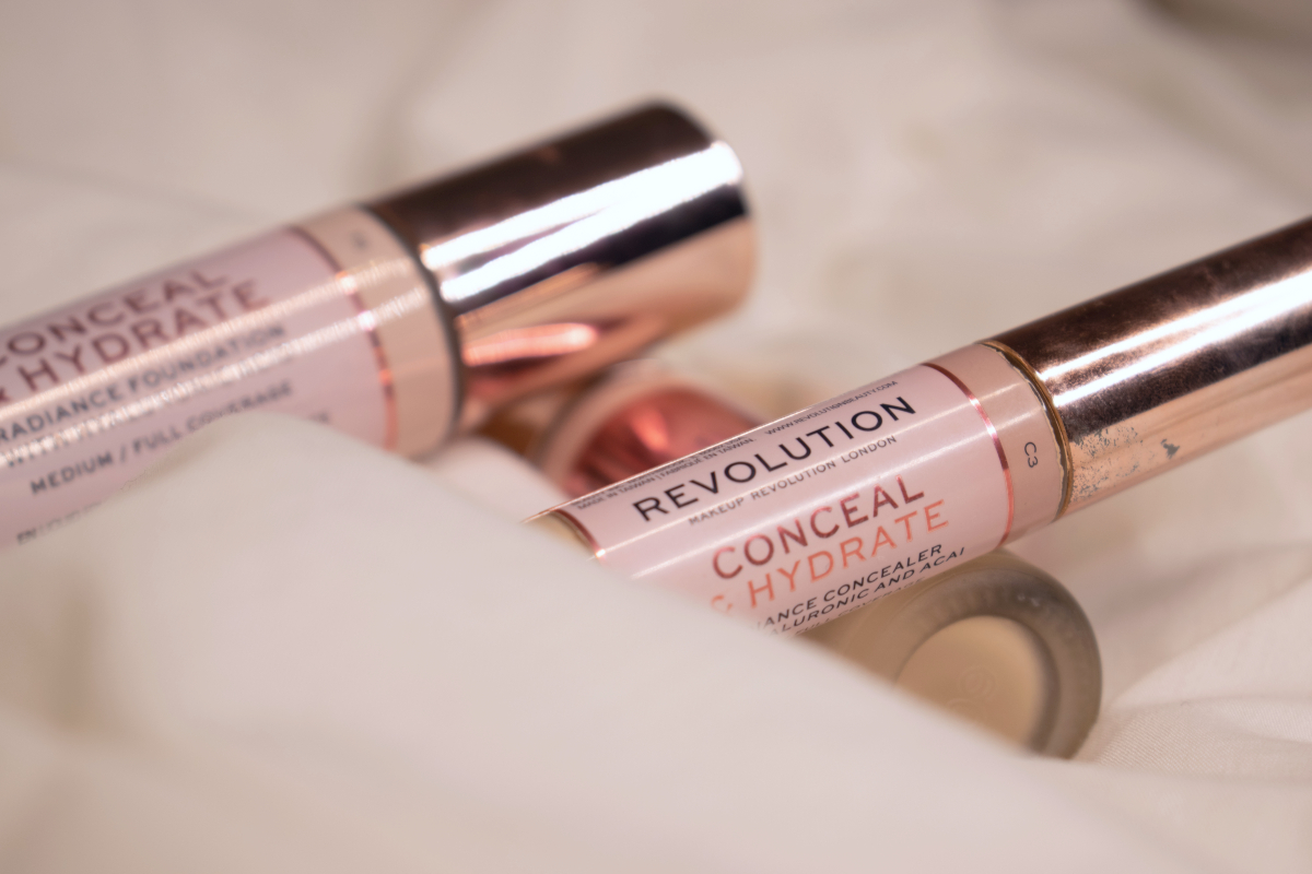 makeup-revolution-conceal-and-hydrate-concealer-review-swatches-c3 (1)